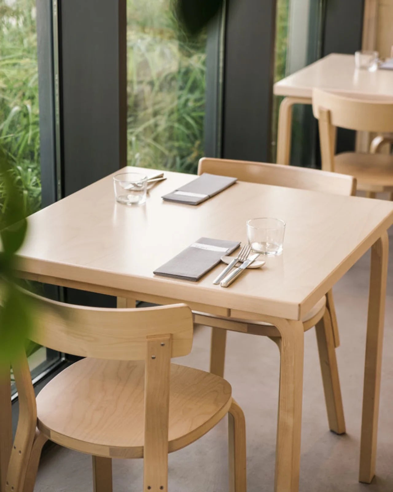 Aalto Table 81C