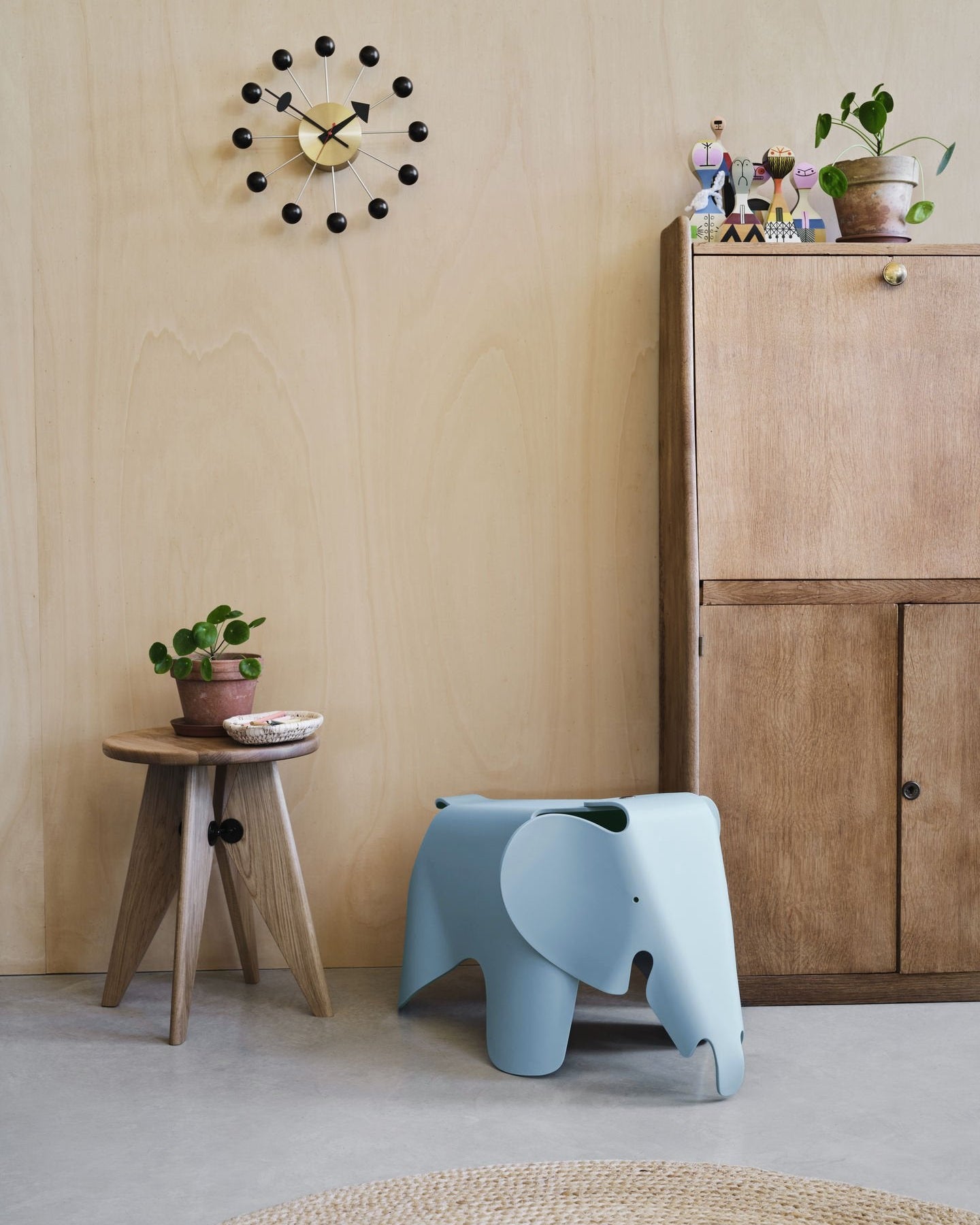 Eames Elephant