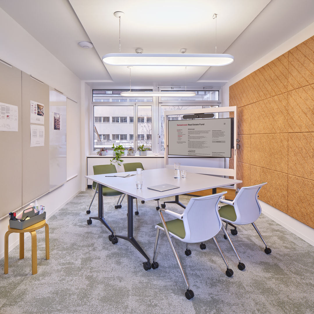 MedaMorph Folding Table