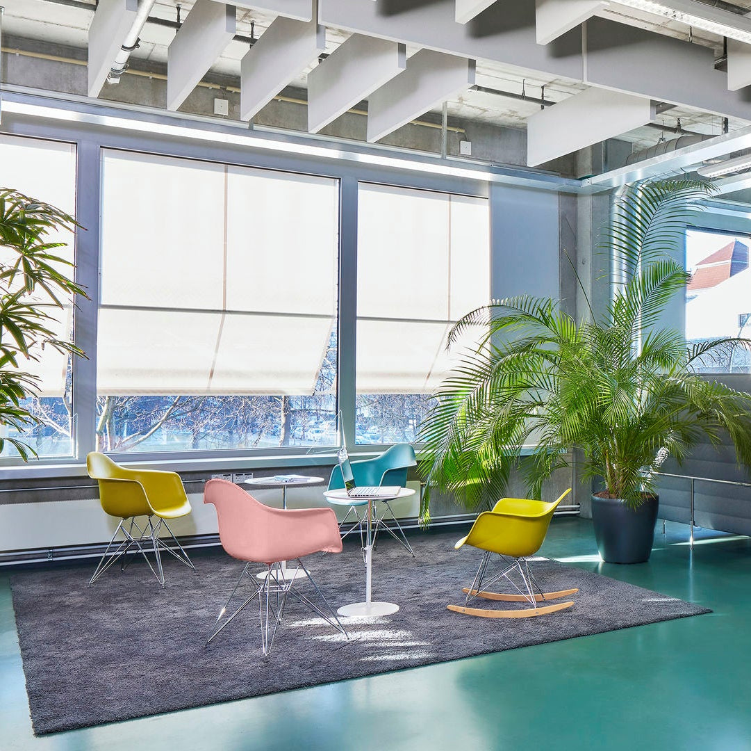 Eames Plastic Armchair RE DAR