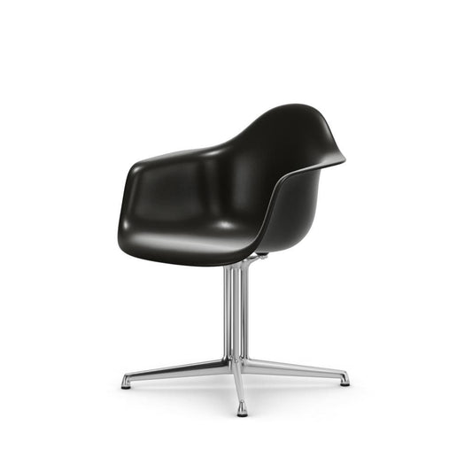 Eames Plastic Armchair DAL