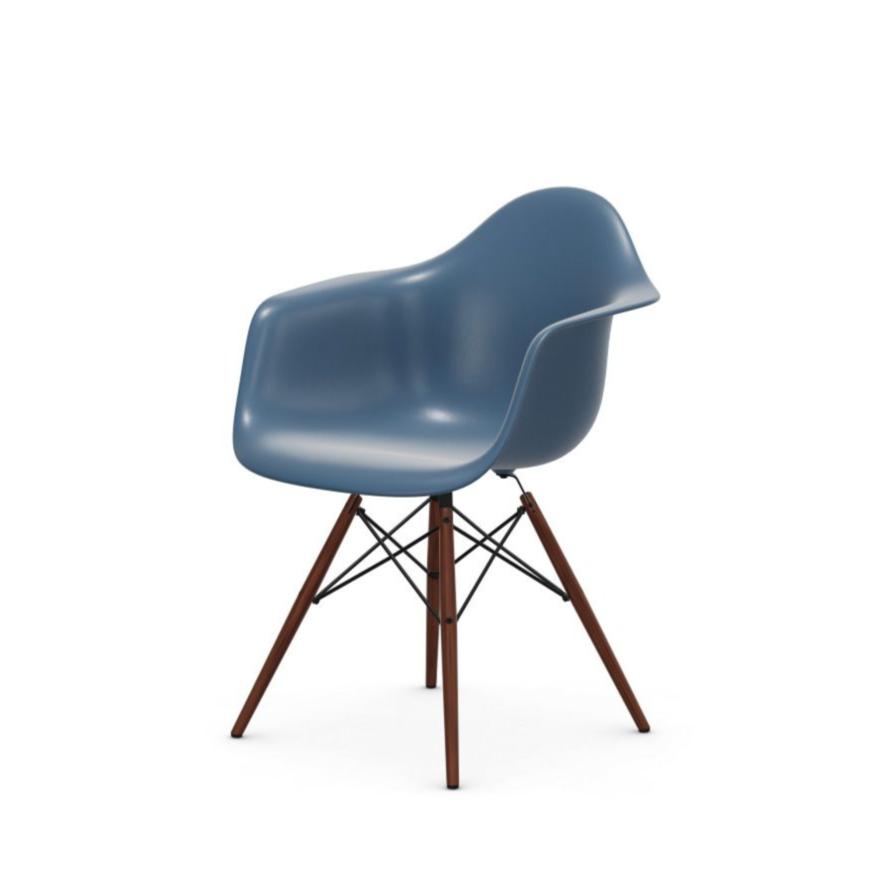 Eames Plastic Armchair RE DAW