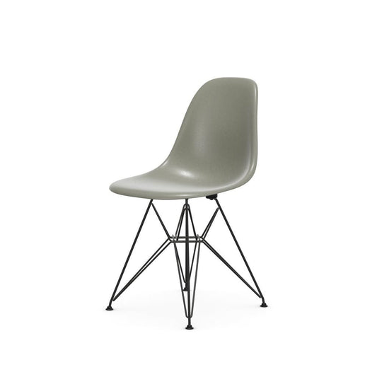 Eames Fiberglass Side Chair DSR