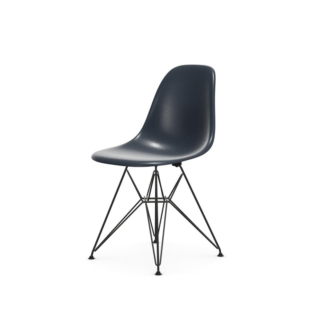 Eames Fiberglass Side Chair DSR