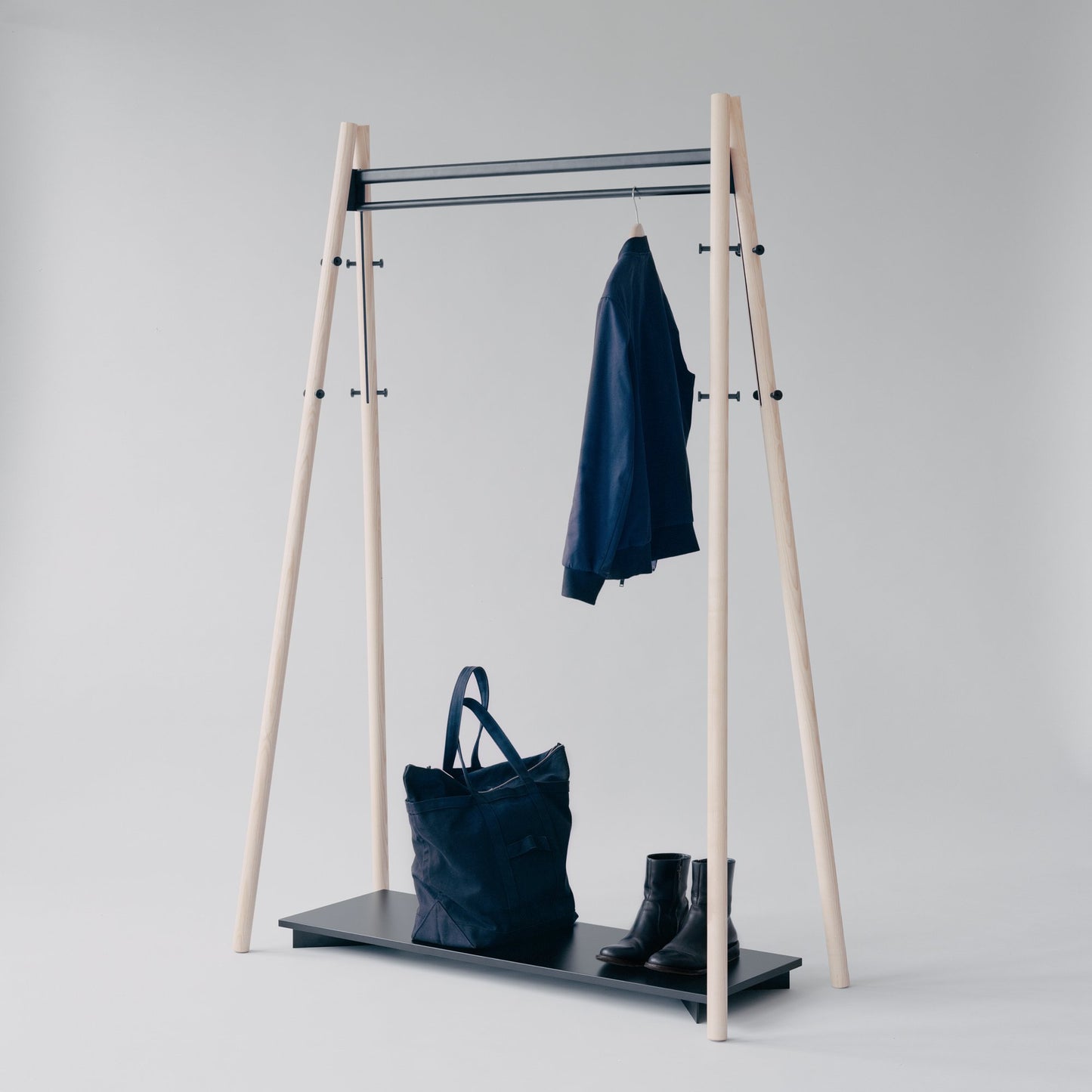 Kiila Coat Rack