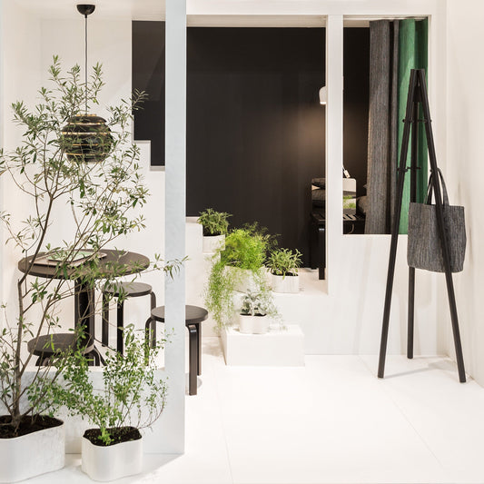 Kiila Coat Stand – Daniel Rybakken