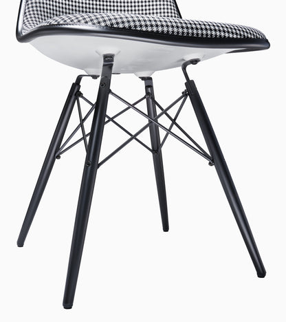 Eames Plastic Side Chair DSW Pepita Edition