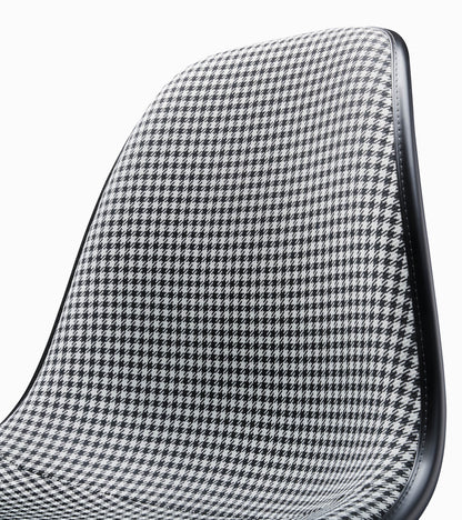 Eames Plastic Side Chair DSW Pepita Edition